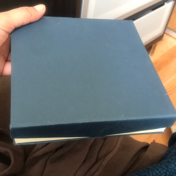 4 for 1 Mini Jewelry boxes - Picture 10 of 11